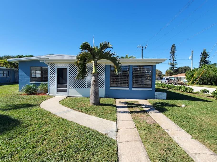 Downtown Cottage - Walk To The Beach & Restaurants Cocoa Beach Exterior foto