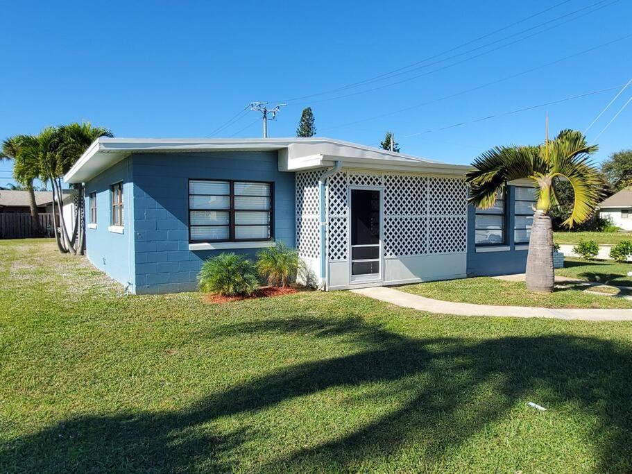 Downtown Cottage - Walk To The Beach & Restaurants Cocoa Beach Exterior foto